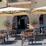 Pizzeria Spaccanapoli Exterior