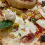 Iris Pizza E Cucina Nourriture
