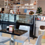 Gelateria Pasticceria Oasi inside