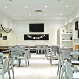 Gelateria Pasticceria Oasi inside
