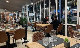 Neps Pizzeria Grill inside