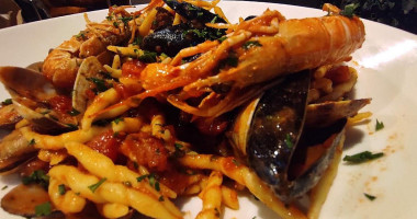 Neps Pizzeria Grill food