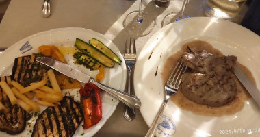 La Loggia food