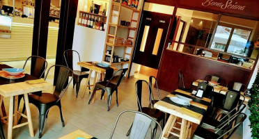 Bonasciana Caffè Cucina inside