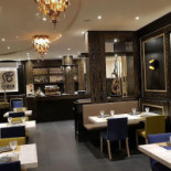 Iyara À l'intérieur
