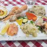 Gustèo Pizzeria Nourriture