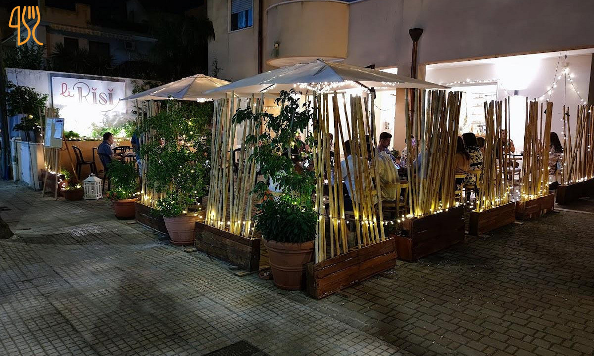 Li Risi Outside