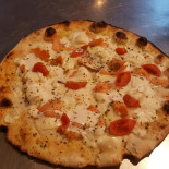 Gogo Pizza food