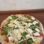 Gogo Pizza food