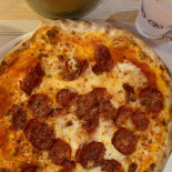 Gogo Pizza food