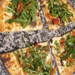 Gogo Pizza