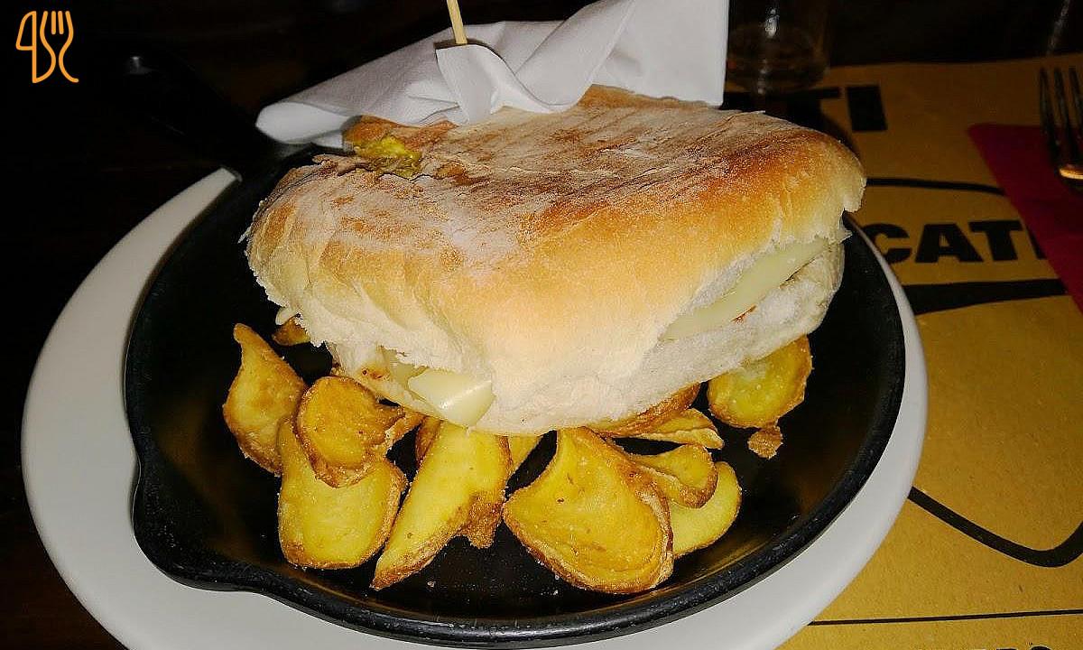 Tennent's Grill Comida