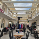 Mercato 24re Leuca À l'intérieur