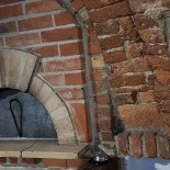 Cresta Pizzeria Exterior