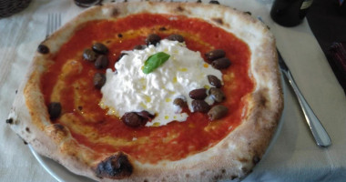 L'antro Della Sibilla food