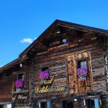 Centro's Exterior