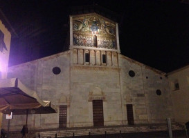 Piccola Osteria Civico 6 outside