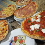 Pizzeria Peccati Di Gola food