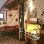 Hexenkeller Dentro