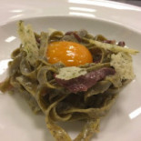 L'ostro Nourriture