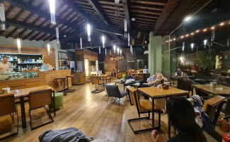 Ristorante Cocktail Bar San Colombano inside