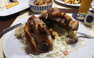 Löwengrube food