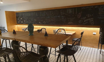 Liparo Re inside