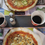 Pizzeria Sbragia food