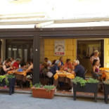 Pizzeria Pulcinella outside