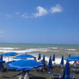 Stabilimento Bagni Trentatre outside