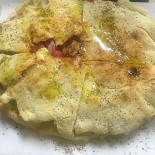 Pizzeria Da Totò E Un Pò Di Napoli food