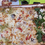 Pizzeria Da Totò E Un Pò Di Napoli food
