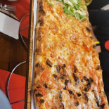 Pizzeria Da Totò E Un Pò Di Napoli food