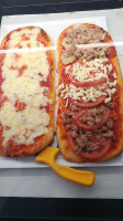 Pizza De Roma food