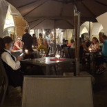 Bistro Seven Dentro