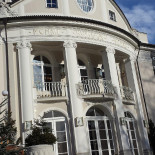 Bistro Seven Exterior