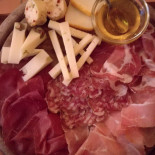 Il Nuovo Circolo Mariano food