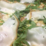 Pizza Reale food