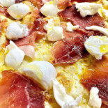 Pizza Reale food