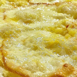 Pizza Reale food