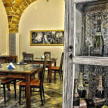 Controcorrente -taverna Di Mare- Marmoreo Bartolomeo Antico Borgo Marinaro Bebida