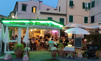 La Fiaccola outside