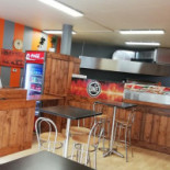 Pizza One Dentro