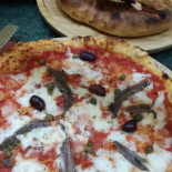 Pizza Più Nourriture