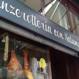 Il Priscio outside
