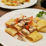 Cozzaro Pazzo Nourriture