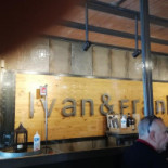 Ivan E Frank Dentro