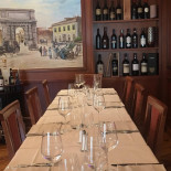 Trattoria De La Trebia Milano inside