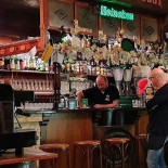 Utopia Pub À l'intérieur