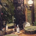 Bussarakham À l'intérieur